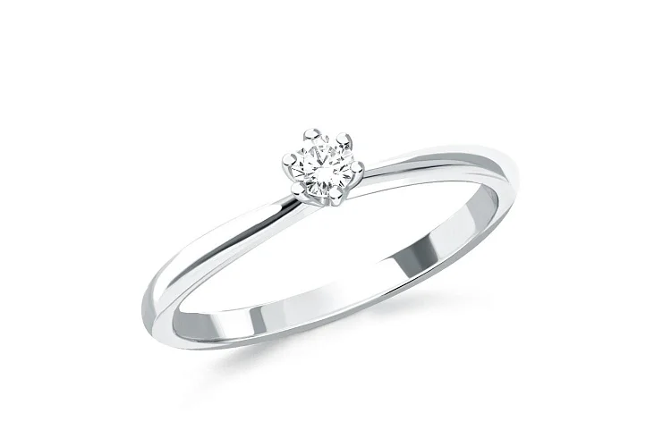 Кольцо из белого золота с бриллиантом