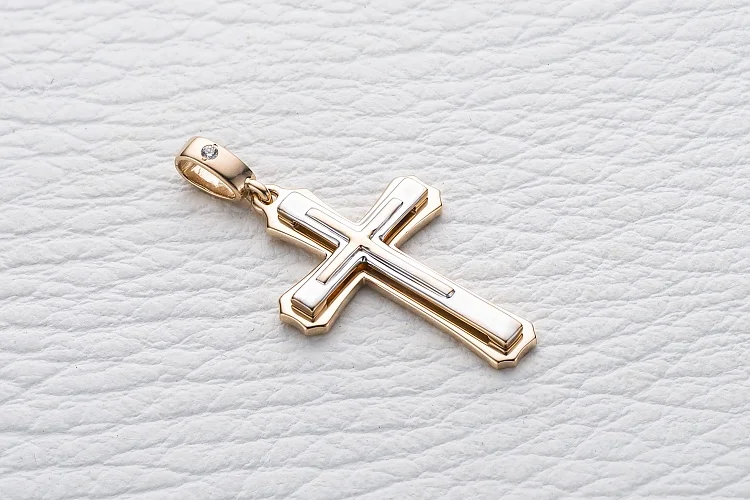 Крест из красного золота с фианитом