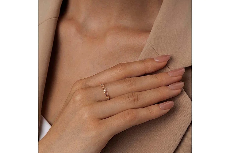 Кольцо Сердце из красного золота с 4 фианитами