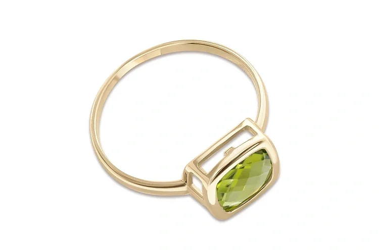 Кольцо из жёлтого золота с хризолитом