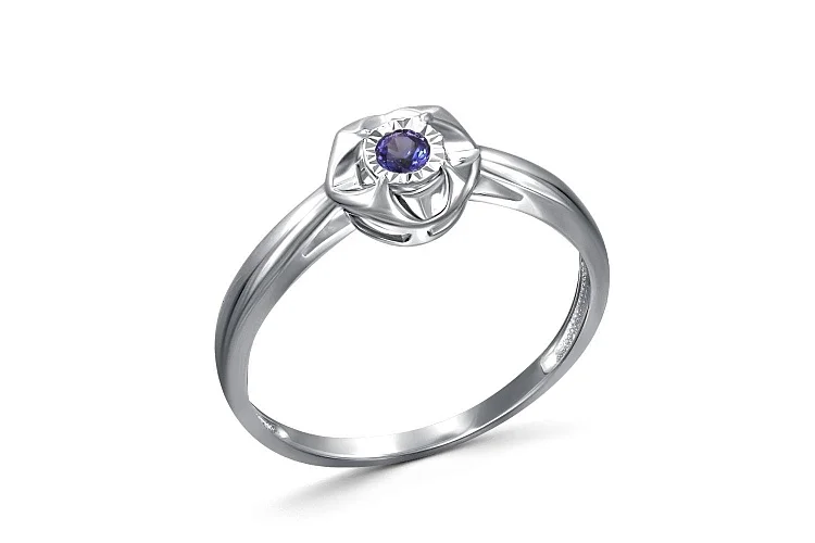 Кольцо из белого золота с корундом