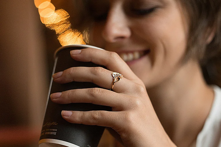 Кольцо Дорожка из красного золота с 9 фианитами