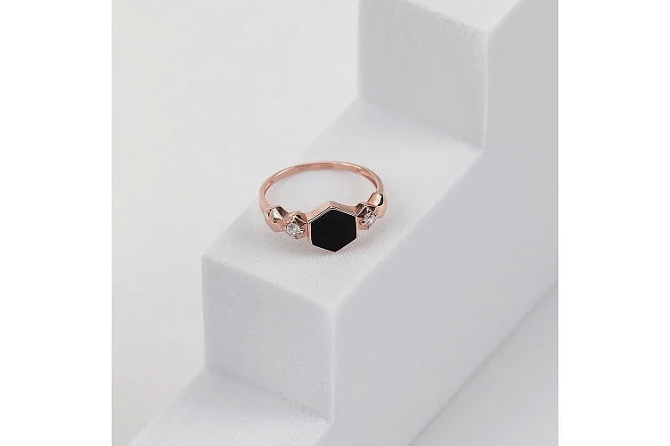 Кольцо из красного золота с 2 фианитами