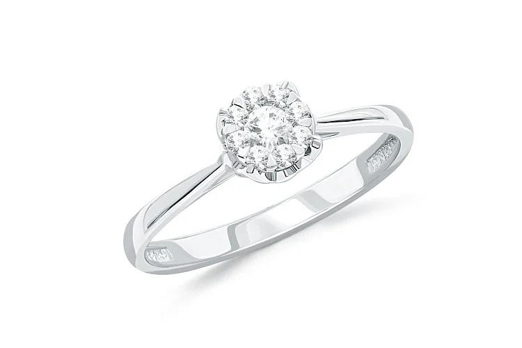 Кольцо Малинка из белого золота с 9 бриллиантами