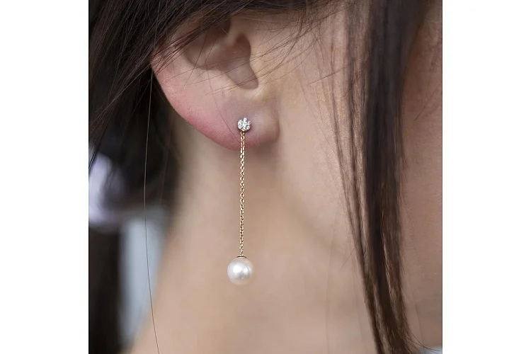 Серьги-пусеты из красного золота с 2 жемчужинами и 14 фианитами