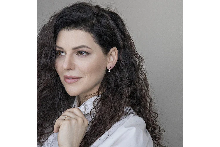 Серьги из красного золота с 6 бриллиантами