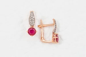 Серьги из красного золота с 2 рубинами и 28 бриллиантами