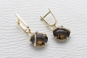 Серьги из жёлтого золота с 2 раухтопазами и 32 фианитами