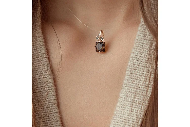 Подвеска Цветок из красного золота с раухтопазом