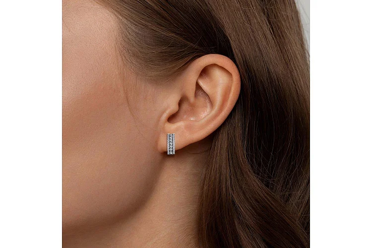 Серьги из белого золота с 58 бриллиантами