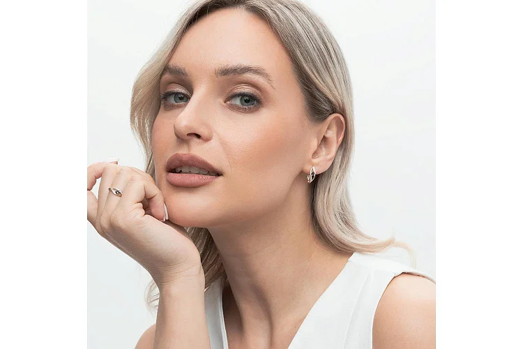 Серьги из красного золота с 2 раухтопазами и 16 фианитами