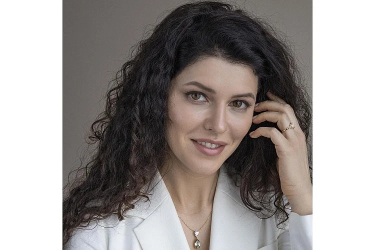 Колье из жёлтого золота с аметистом и фианитом