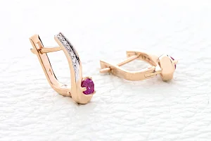 Серьги из красного золота с 2 корундами и 10 бриллиантами