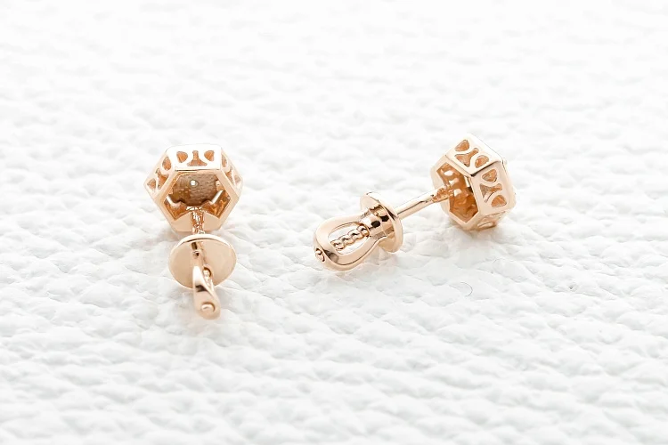 Серьги-пусеты из красного золота с 2 бриллиантами