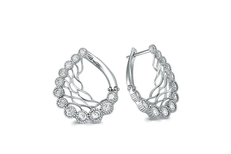 Серьги из белого золота с 24 фианитами