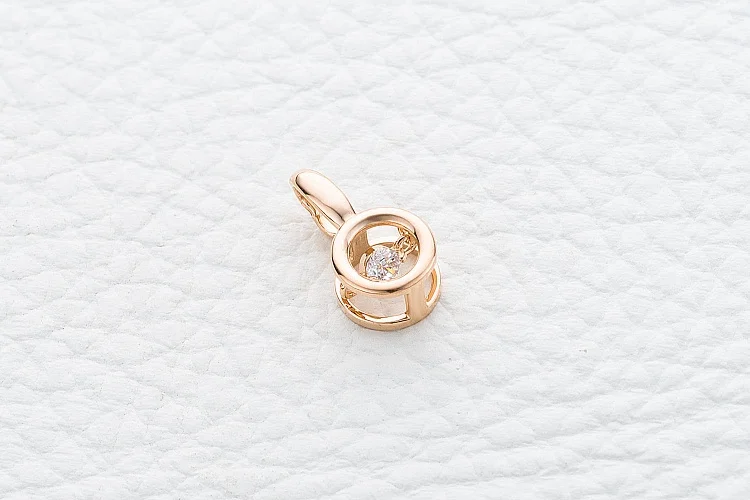 Подвеска из красного золота с фианитом