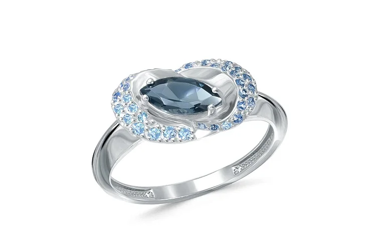 Кольцо из белого золота с топазом лондон и 34 фианитами