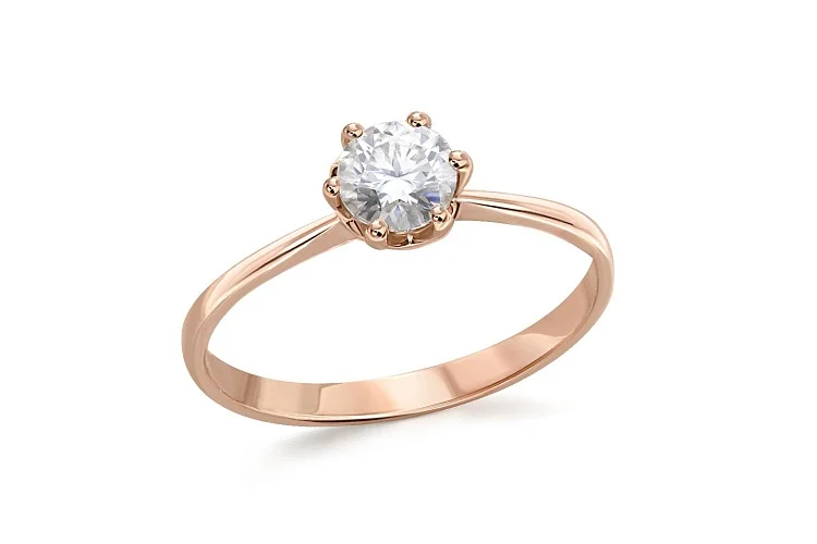 Кольцо из красного золота с муассанитом