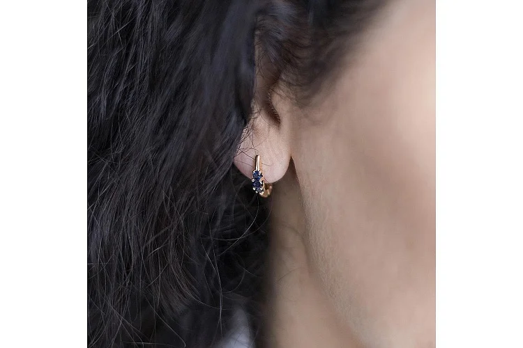 Серьги из красного золота с 6 сапфирами