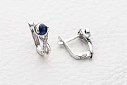 Серьги из белого золота с 2 сапфирами и 12 бриллиантами