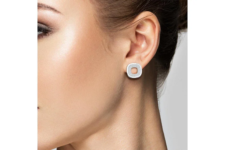 Серьги из белого золота с 168 муассанитами