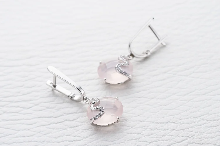 Серьги из белого золота с 2 кварцами и 14 фианитами