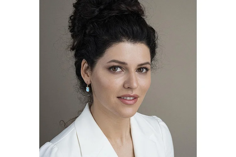 Серьги из красного золота с бирюзой