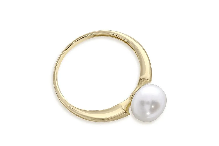 Кольцо из жёлтого золота с жемчугом