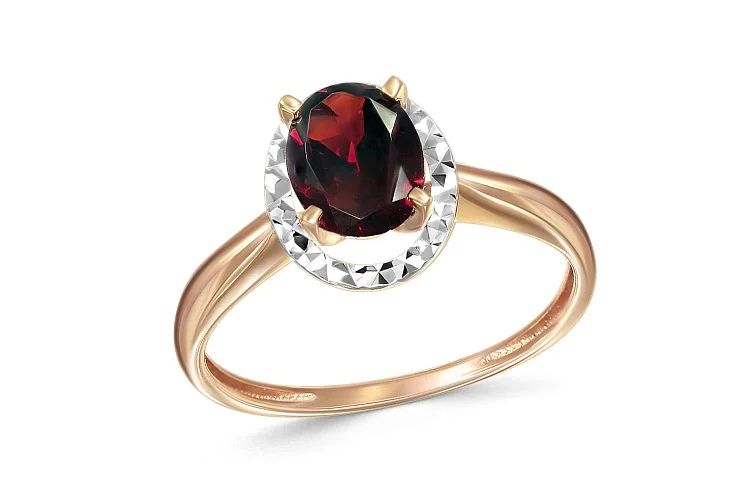 Кольцо из красного золота с гранатом
