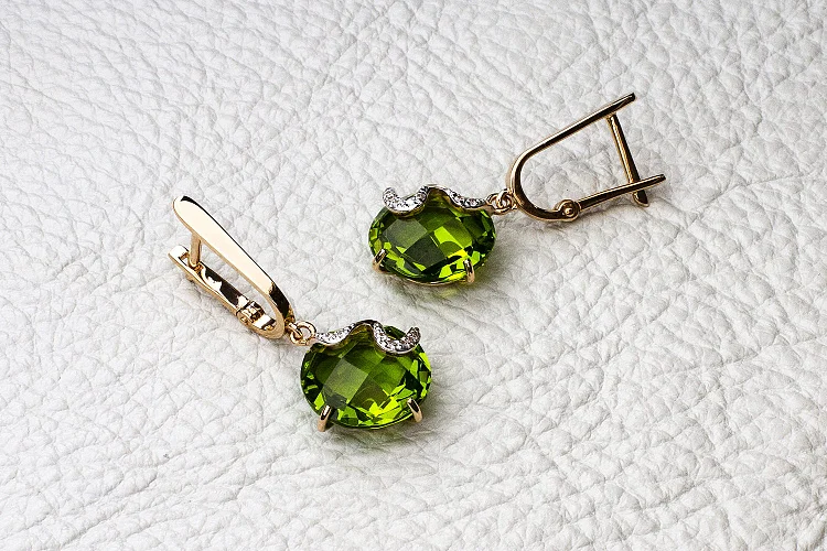 Серьги из красного золота с 2 ситаллами и 14 фианитами