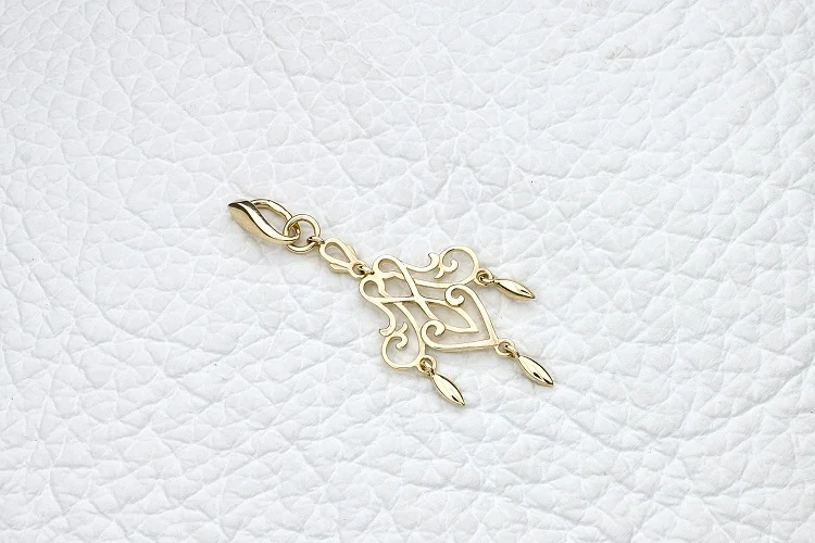 Подвеска из жёлтого золота без вставок