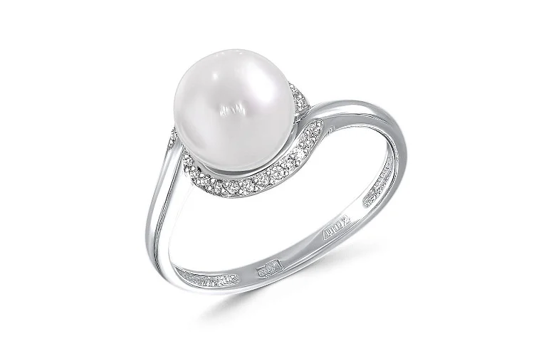 Кольцо из белого золота с жемчугом и 24 бриллиантами