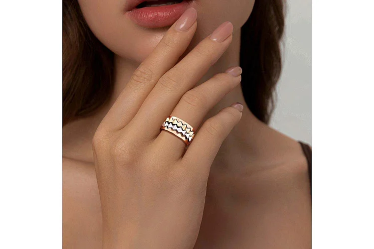 Кольцо из красного золота без вставок