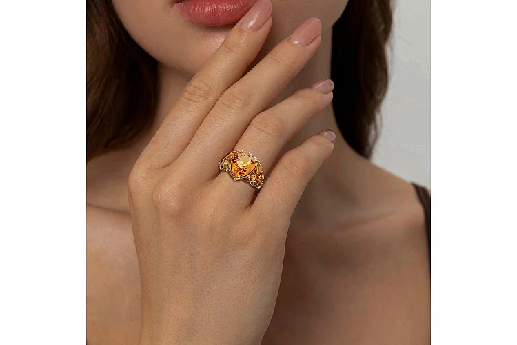 Кольцо из жёлтого золота с 11 цитринами