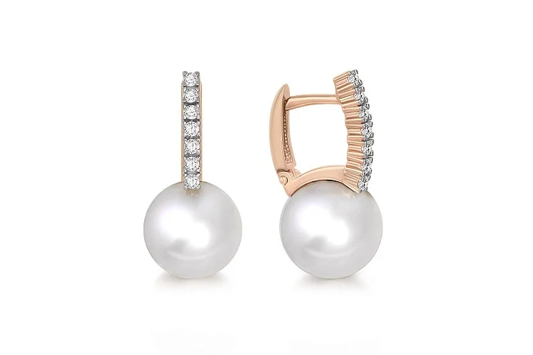 Серьги из красного золота с 2 жемчужинами и 14 фианитами