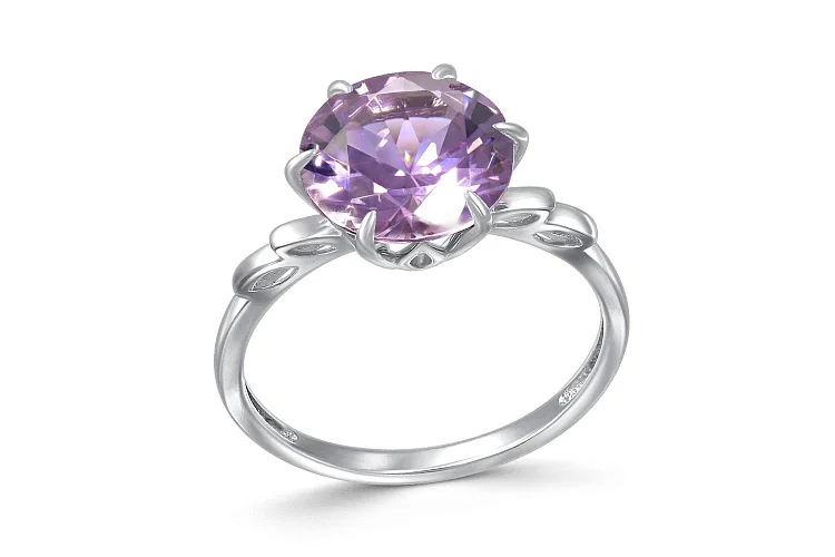 Кольцо из белого золота с аметистом