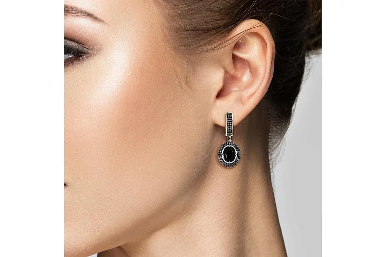 Серьги из жёлтого золота с 2 агатами и 290 фианитами